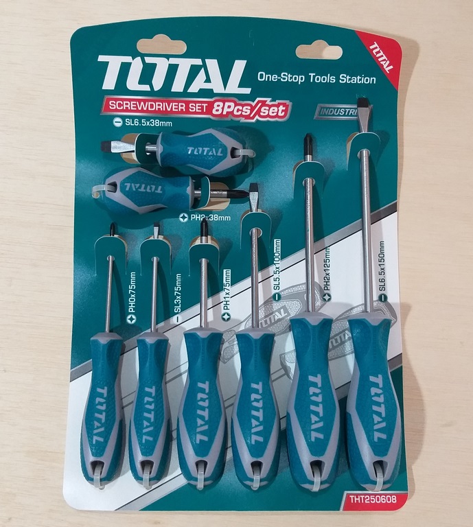 JGO DESTORNILLADORES 8 PCS INDUSTRIAL TOTAL