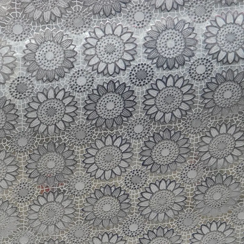 PLAST. MANTEL PLATEADO 1,37M*20M/R RB0413B