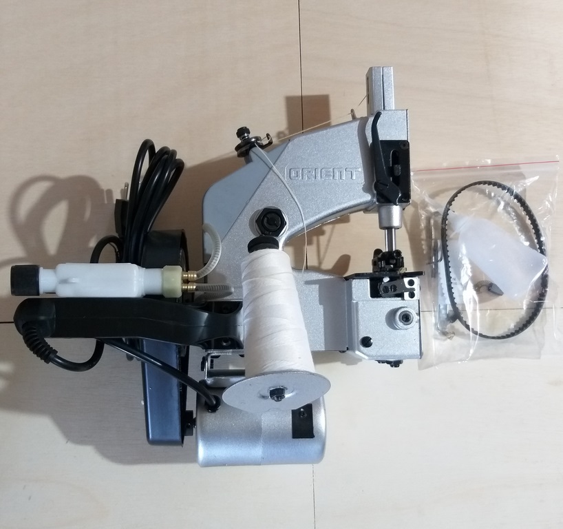 MAQUINA P/COSER SACOS GK26-1A