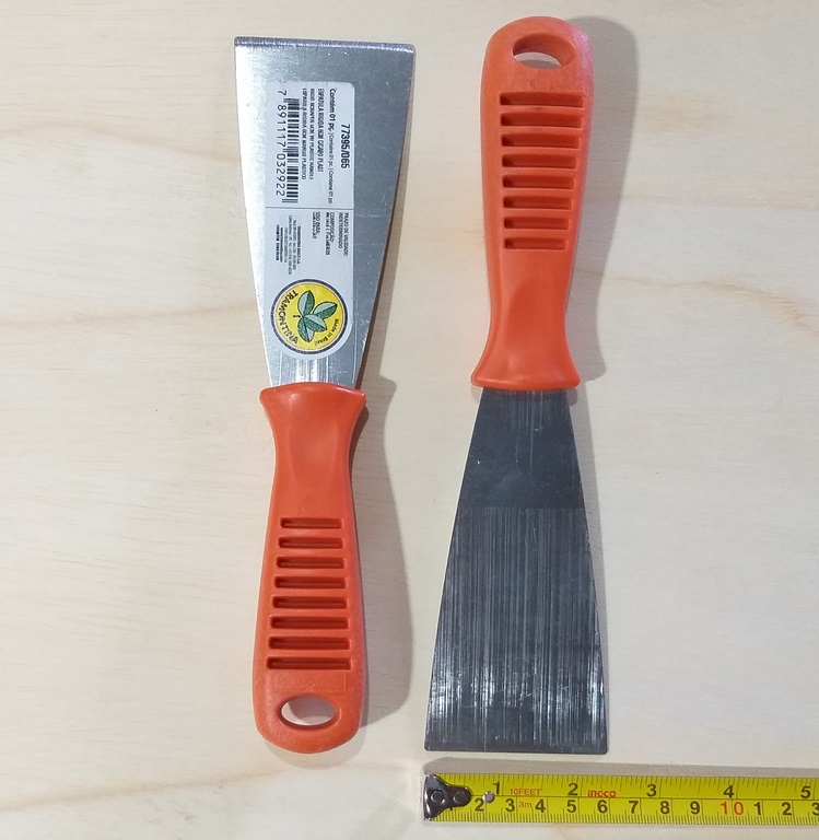 ESPATULA 2 1/2 TRAMONTINA 6CM METAL M/PLASTICO