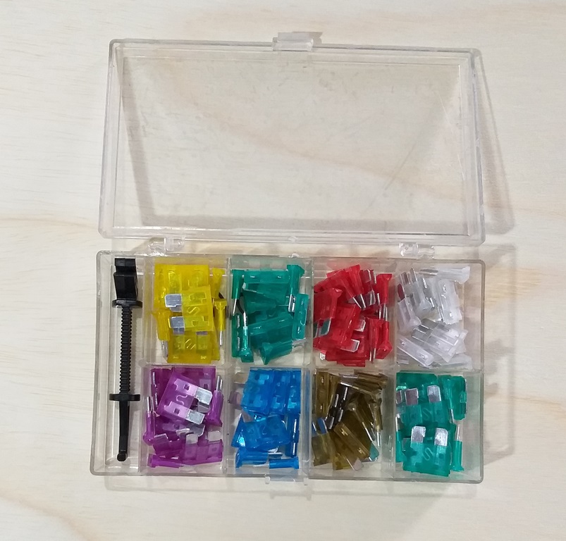 JGO DE TERMINAL FUSIBLE P/CARRO 165PCS